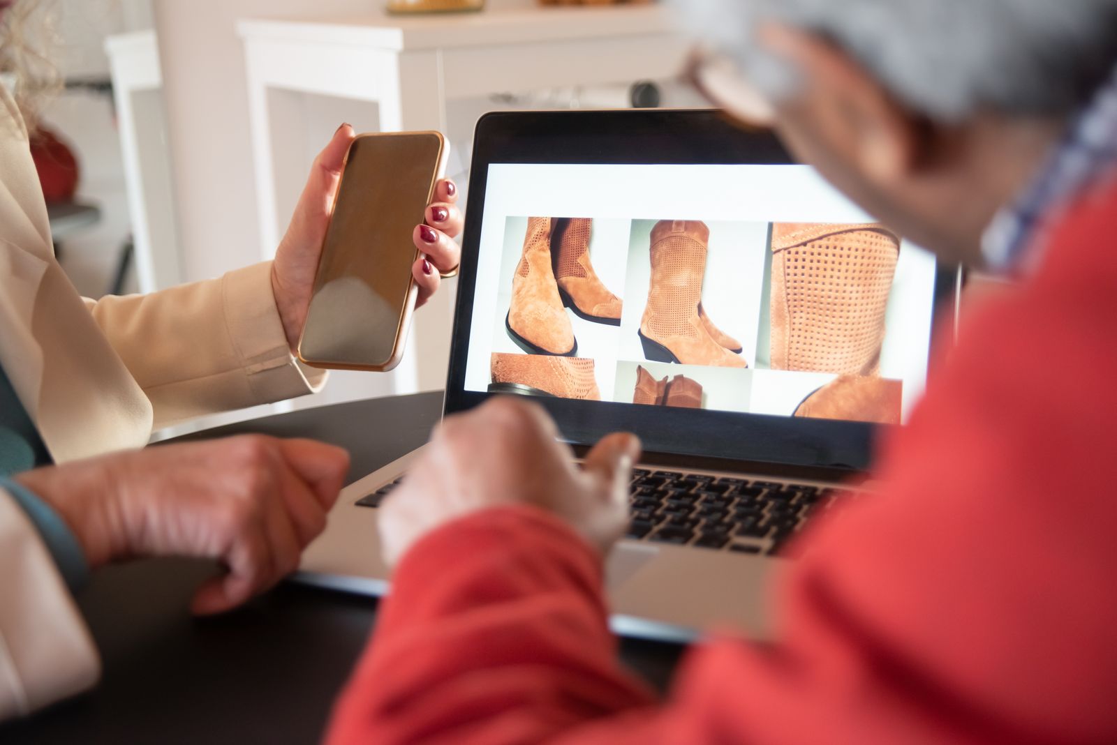 E-Commerce Website operational context