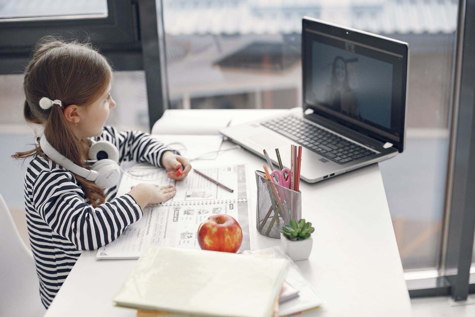 E-Learning Website & App delivery process
