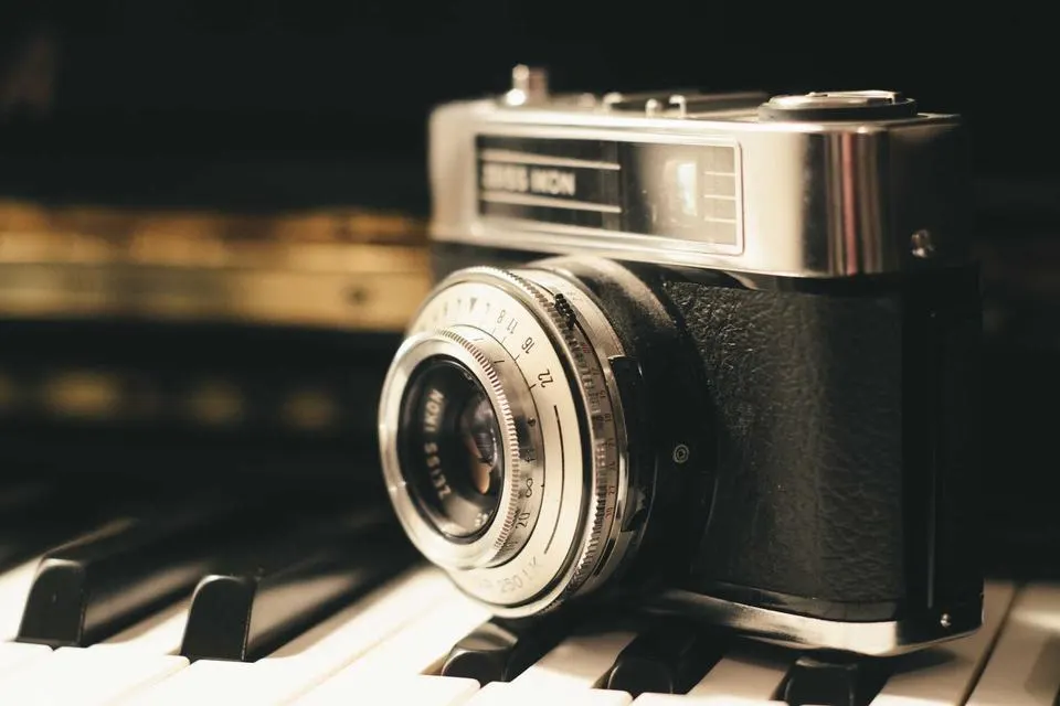 Illustrative photograph for Mobile App Testing